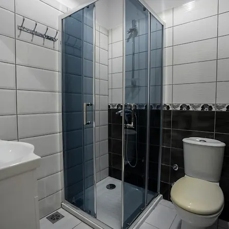 Hostel Mani *